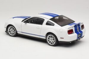 Ford Shelby Cobra GT500 Concept Weiss mit Blauem Streifen AUTOart 1:18 73052 Metall – Bild 7 von 8