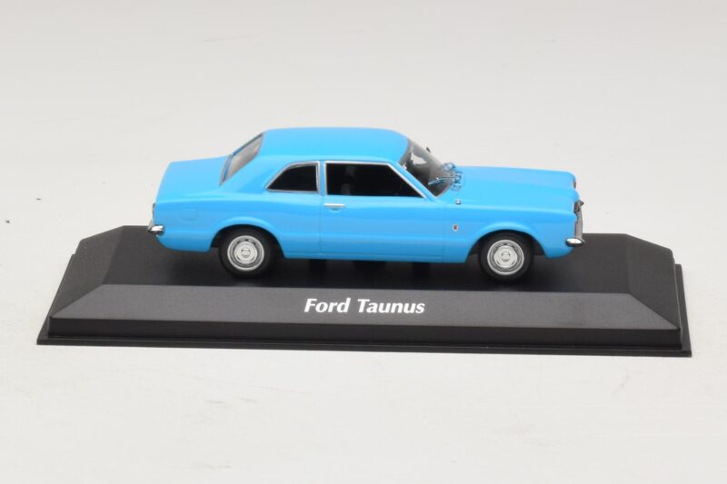 Ford Taunus TC Coupé Hellblau Maxichamps 1:43 Ford Taunus TC Coupé Hellblau Maxichamps 1:43 940081301 Metall