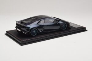 Lamborghini Huracan Liberty Walk Chameleon Blue GS Model 1:18 REMC045 Resin – Bild 2 von 7