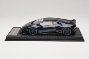 Lamborghini Huracan Liberty Walk Chameleon Blue GS Model 1:18 REMC045 Resin – Bild 3 von 7