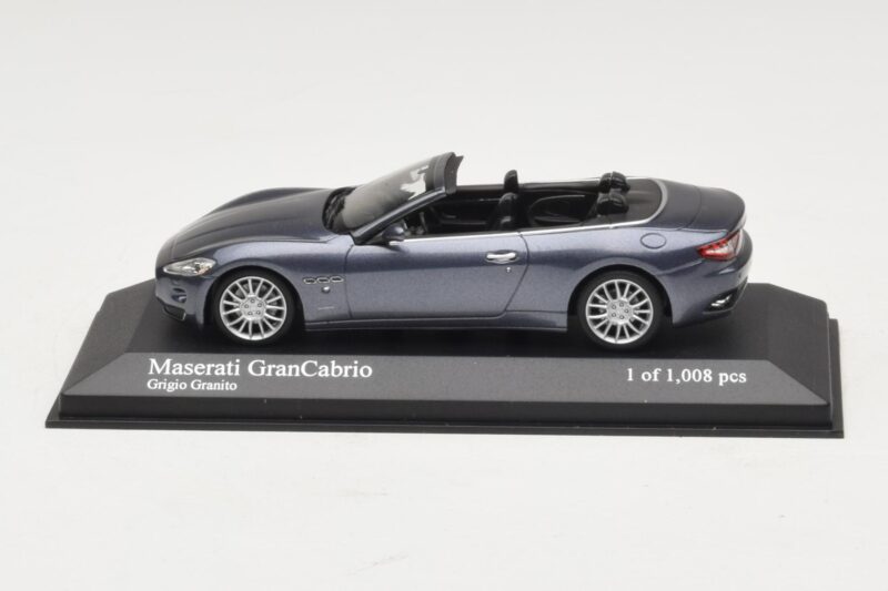 Maserati GranCabrio Grau Metallic Minichamps 1:43 Maserati GranCabrio Grau Metallic Minichamps 1:43 400123931 Metall