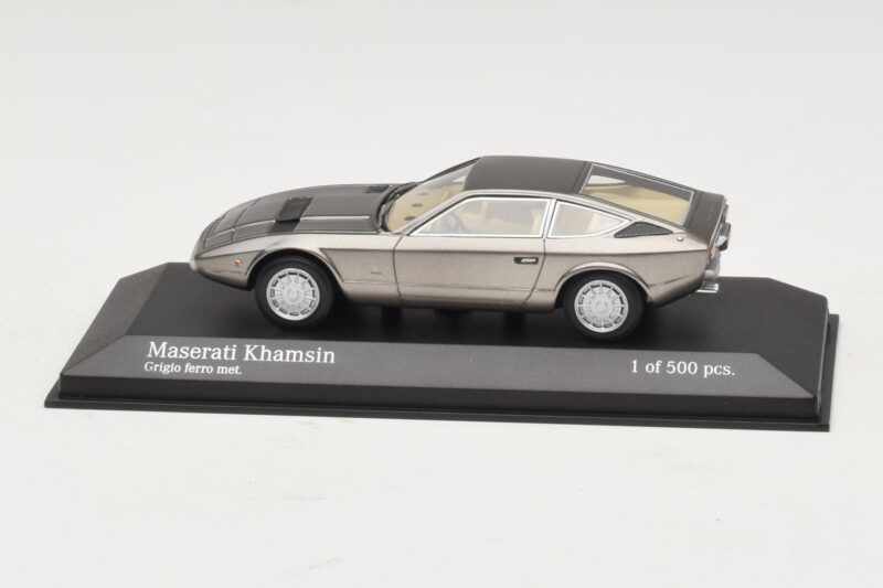 Maserati Khamsin Grey Metallic Minichamps 1:43 Maserati Khamsin Grey Metallic Minichamps 1:43 437123220 Metall