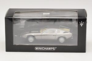 Maserati Khamsin Grey Metallic Minichamps 1:43 437123220 Metall – Bild 4 von 4