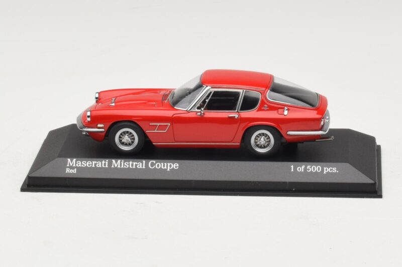 Maserati Mistral Rot Minichamps 1:43 Maserati Mistral Rot Minichamps 1:43 437123424 Metall
