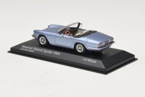 Maserati Mistral Spyder Light Blue Metallic Minichamps 1:43 437123432 Metall – Bild 3 von 4