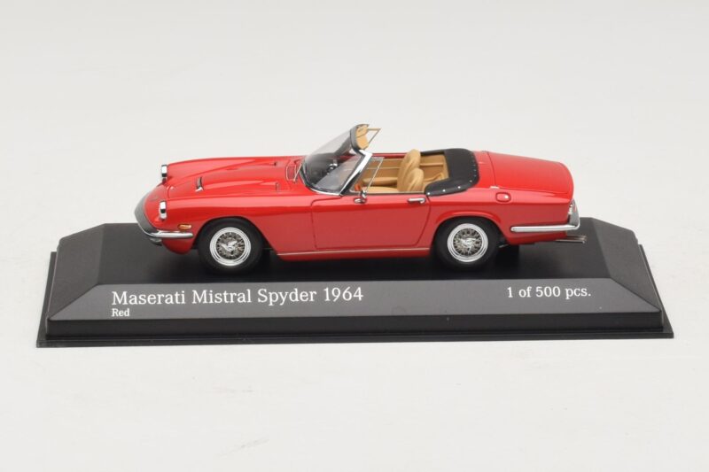 Maserati Mistral Spyder Rot Minichamps 1:43 Maserati Mistral Spyder Rot Minichamps 1:43 437123430 Metall