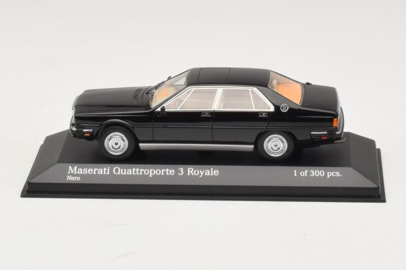 Maserati Quattroporte III Royale Schwarz Minichamps 1:43 Maserati Quattroporte III Royale Schwarz Minichamps 1:43 437123501 Metall