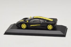 McLaren F1 Schwarz Mit Gelben Streifen Minichamps 1:43 MCLAREN004 Metall – Bild 3 von 4