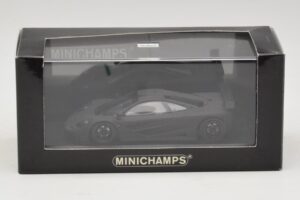 McLaren F1 GTR Prototype Mattschwarz Mit Schwarzen Felgen Minichamps 1:43 MCLAREN009 Metall – Bild 3 von 4