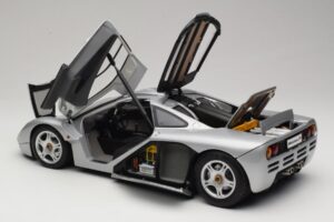 McLaren F1 Silber Minichamps 1:12 530133123 Metall – Bild 5 von 8