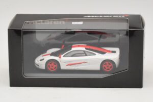 McLaren F1 Weiss Mit Roten Streifen Minichamps 1:43 MCLAREN003 Metall – Bild 3 von 4