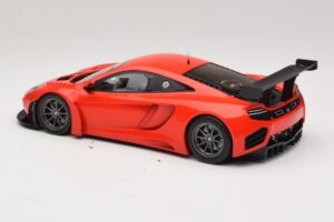 McLaren MP4-12C GT3 Rot 2013 Minichamps 1:18 151121392 Metall – Bild 5 von 6