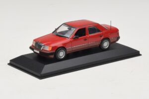 Mercedes 300D W124 Turbo Rot Minichamps 1:43 3210 Metall – Bild 2 von 4