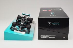 Mercedes AMG Petronas W11 EQ Performance #44 L. Hamilton 91st F1 Win Eifel GP 2020 Minichamps 1:18 113201144 Metall – Bild 6 von 6