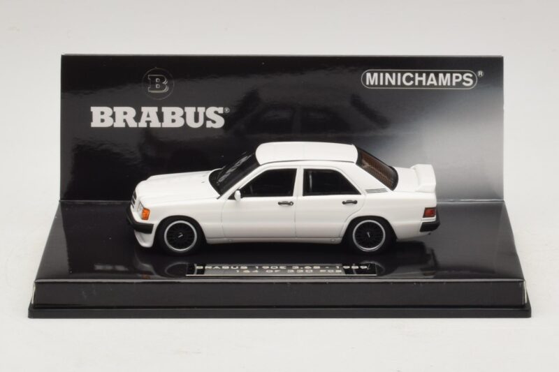Mercedes Brabus 3.6S 190E W201 Weiss Minichamps 1:43 Mercedes Brabus 3.6S 190E W201 Weiss Minichamps 1:43 437032602 Metall