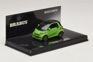Mercedes Brabus Ultimate 120 Grün Minichamps 1:43 437032700 Metall – Bild 2 von 5