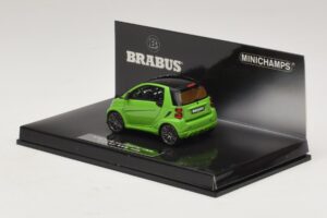 Mercedes Brabus Ultimate 120 Grün Minichamps 1:43 437032700 Metall – Bild 3 von 5
