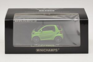 Mercedes Brabus Ultimate 120 Grün Minichamps 1:43 437032700 Metall – Bild 5 von 5