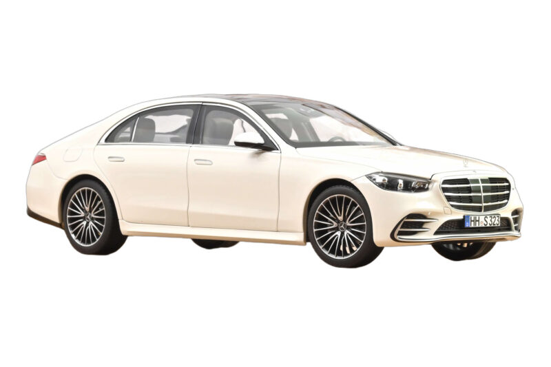 Mercedes S-Class W223 AMG Line Weiss Norev 1:18 Mercedes S-Class W223 AMG Line Weiss Norev 1:18 183807 Metall