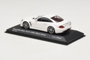 Mercedes SL65 AMG R230 Black Series Matt Weiss Minichamps 1:43 400038222 Metall – Bild 3 von 4