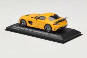 Mercedes SLS AMG C197 Black Series Gold Minichamps 1:43 437033022 Metall – Bild 3 von 4