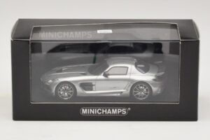 Mercedes SLS AMG C197 Black Series Grau Metallic Minichamps 1:43 437033024 Metall – Bild 4 von 4