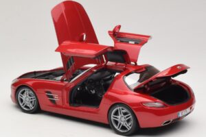 Mercedes SLS AMG C197 Rot Metallic Minichamps 1:18 100039020 Metall – Bild 5 von 8