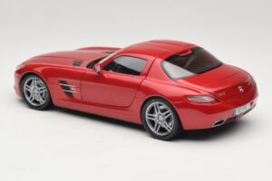 Mercedes SLS AMG C197 Rot Metallic Minichamps 1:18 100039020 Metall – Bild 7 von 8