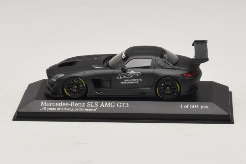 Mercedes SLS AMG GT3 45 Years of Driving Performance Schwarz Minichamps 1:43 Mercedes SLS AMG GT3 45 Years of Driving Performance Schwarz Minichamps 1:43 410133200 Metall