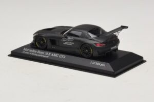 Mercedes SLS AMG GT3 45 Years of Driving Performance Schwarz Minichamps 1:43 410133200 Metall – Bild 3 von 4