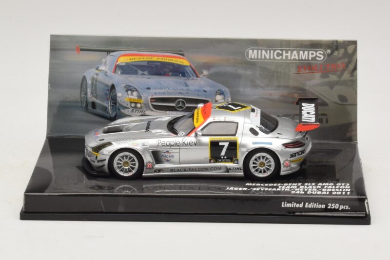 Mercedes SLS AMG GT3 #7 Black Falcon Jager / Seyffarth 24 Hours of Dubai 2011 Minichamps 1:43 Mercedes SLS AMG GT3 #7 Black Falcon Jager / Seyffarth 24 Hours of Dubai 2011 Minichamps 1:43 437110307 Metall