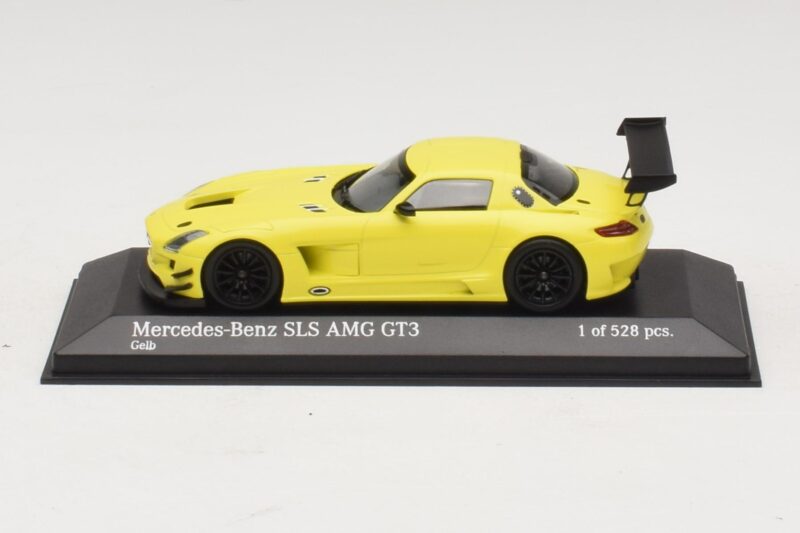 Mercedes SLS AMG GT3 Gelb Minichamps 1:43 Mercedes SLS AMG GT3 Gelb Minichamps 1:43 410113201 Metall