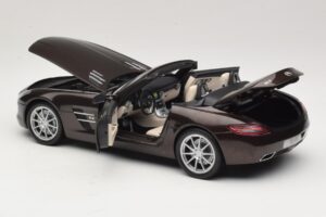 Mercedes SLS AMG Sepang Brown Minichamps 1:18 B66960080 Metall – Bild 6 von 9