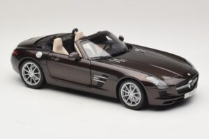 Mercedes SLS AMG Sepang Brown Minichamps 1:18 B66960080 Metall – Bild 7 von 9