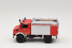 Mercedes Unimog 1300 L TLF 8/18 FF Oberammergau Minichamps 1:43 439033071 Metall – Bild 3 von 6