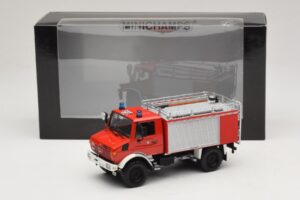 Mercedes Unimog 1300 L TLF 8/18 FF Oberammergau Minichamps 1:43 439033071 Metall – Bild 6 von 6
