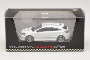 Opel Astra H OPC Nurburgring Edition Weiss Minichamps 1:43 ASTRA005 Metall – Bild 4 von 4