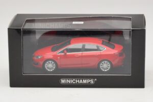 Opel Astra J Rot Minichamps 1:43 410042001 Metall – Bild 4 von 4