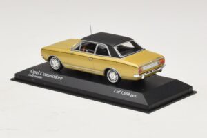 Opel Commodore A Gold Metallic Minichamps 1:43 430046165 Metall – Bild 3 von 4