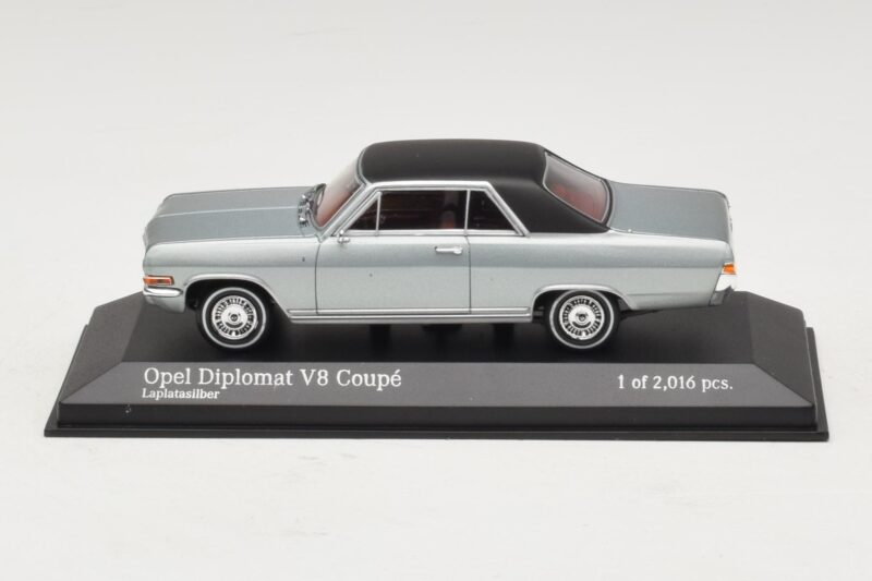 Opel Diplomat A V8 Coupe Silber Minichamps 1:43 Opel Diplomat A V8 Coupe Silber Minichamps 1:43 400048020 Metall