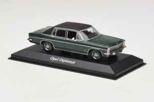 Opel Diplomat B Dunkelgrün Maxichamps 1:43 940046070 Metall – Bild 3 von 4