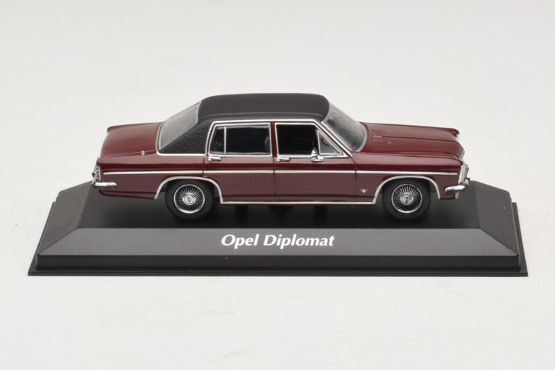 Opel Diplomat B Dunkelrot Maxichamps 1:43 940046071 Metall