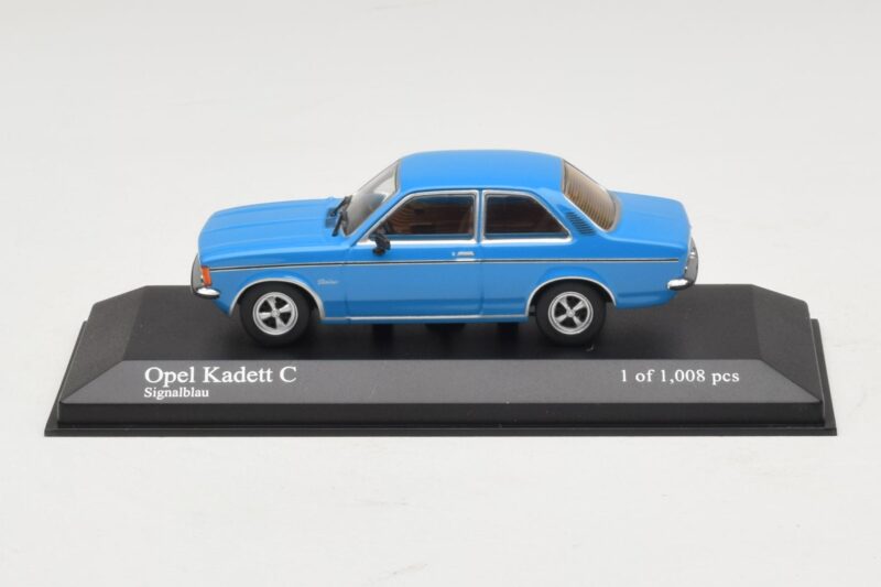 Opel Kadett C Blau Minichamps 1:43 Opel Kadett C Blau Minichamps 1:43 400048101 Metall