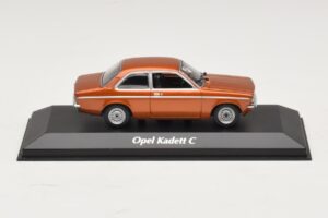 Opel Kadett C Bronze Metallic Maxichamps 1:43 940045600 Metall