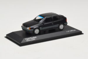 Opel Kadett E Black Metallic Minichamps 1:43 400045901 Metall – Bild 2 von 4