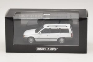 Opel Kadett E Caravan Weiss Minichamps 1:43 400045911 Metall – Bild 4 von 4