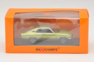 Opel Manta A Grün Metallic Maxichamps 1:43 940045501 Metall – Bild 4 von 4