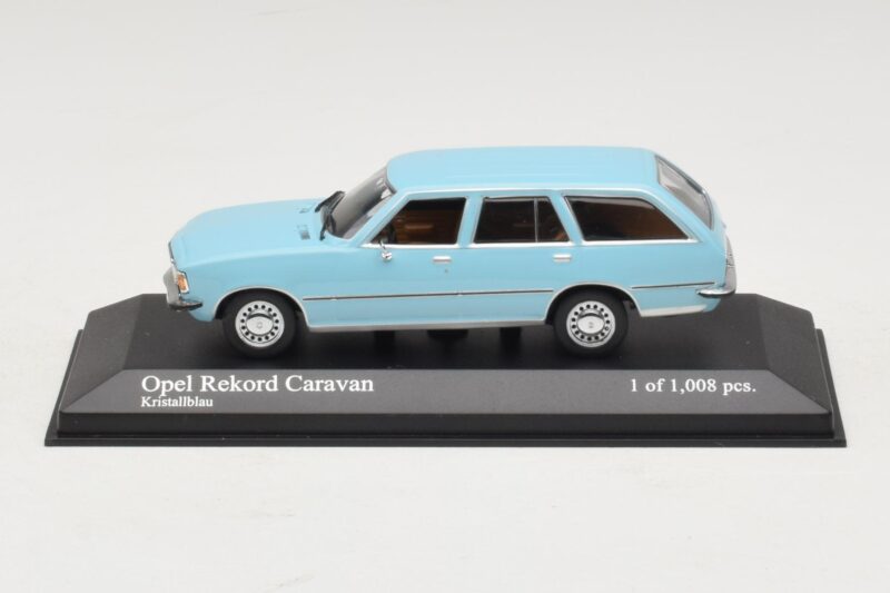 Opel Rekord D Caravan Hellblau Minichamps 1:43 Opel Rekord D Caravan Hellblau Minichamps 1:43 400044014 Metall