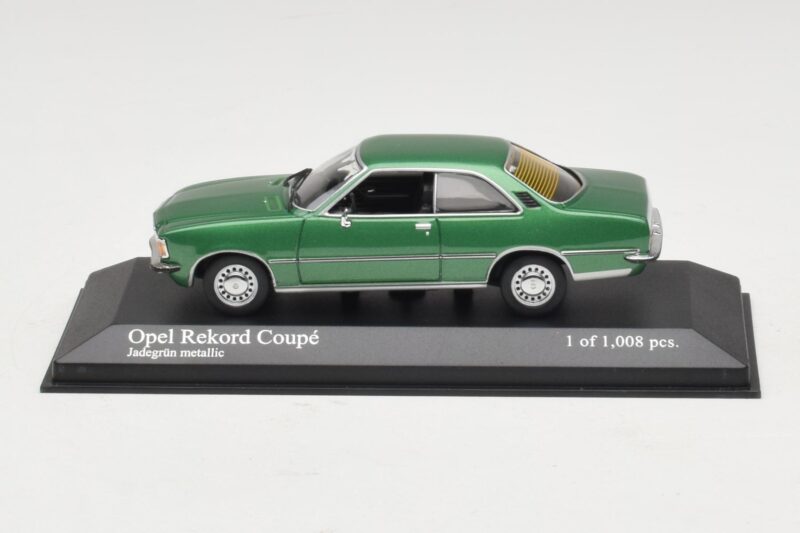 Opel Rekord D Coupé Grün Metallic Minichamps 1:43 Opel Rekord D Coupé Grün Metallic Minichamps 1:43 400044022 Metall