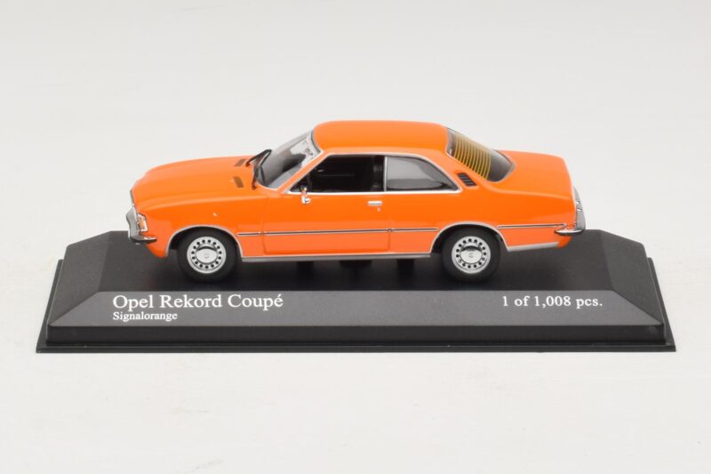Opel Rekord D Coupé Orange Minichamps 1:43 Opel Rekord D Coupé Orange Minichamps 1:43 400044024 Metall